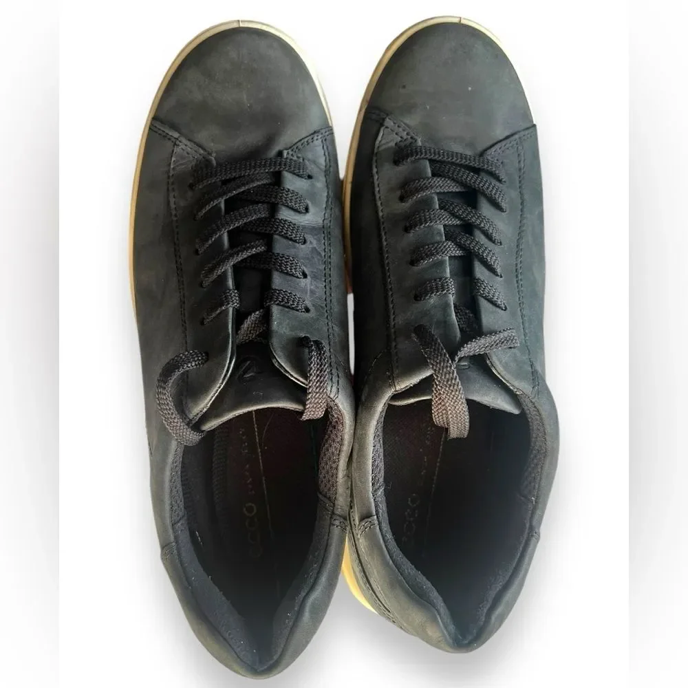 Ecco Chase II Tie Hydromax Sneaker Black Nubuck Lace Up Womens Size 40